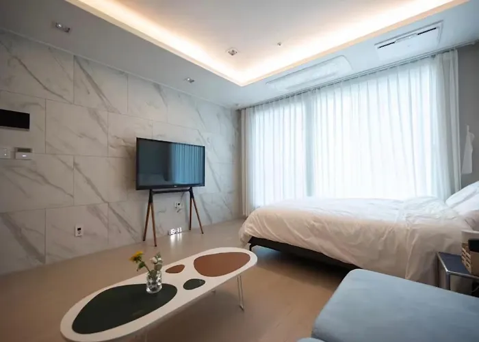 Apartment 광안리해수욕장 오션뷰 달밤 Busan